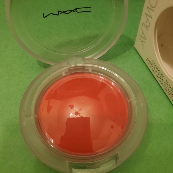 MAC Glow Play Cushiony Blush HEAT INDEX. BNIB - Picture 7 of 8